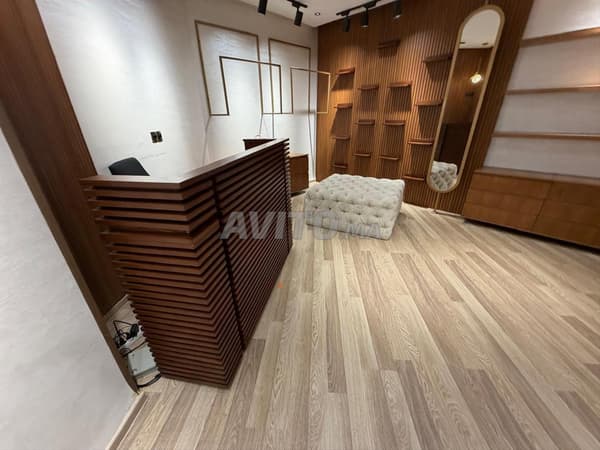 Local commercial équipé – Location-gérance – 14 m²