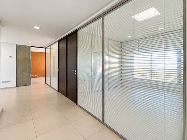 Exclusive 365m² office floor for rent, Racine