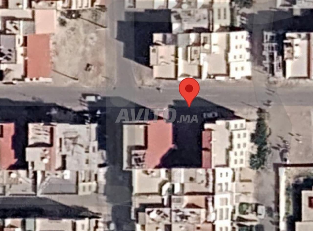 أرض تجارية في حي تليلا 112 م2 R2