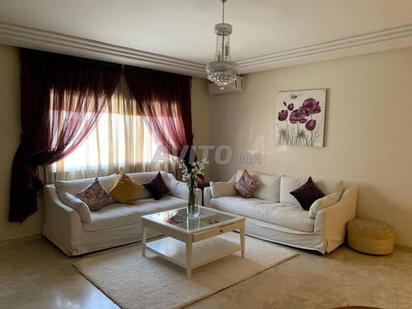 Appartement à louer 130 m² à Rabat