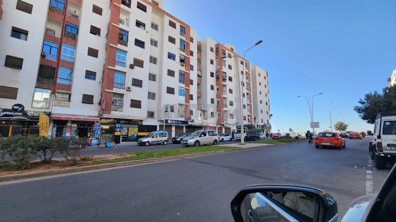 Fonds de Commerce à Vendre – Avenue de Jit Sakan,