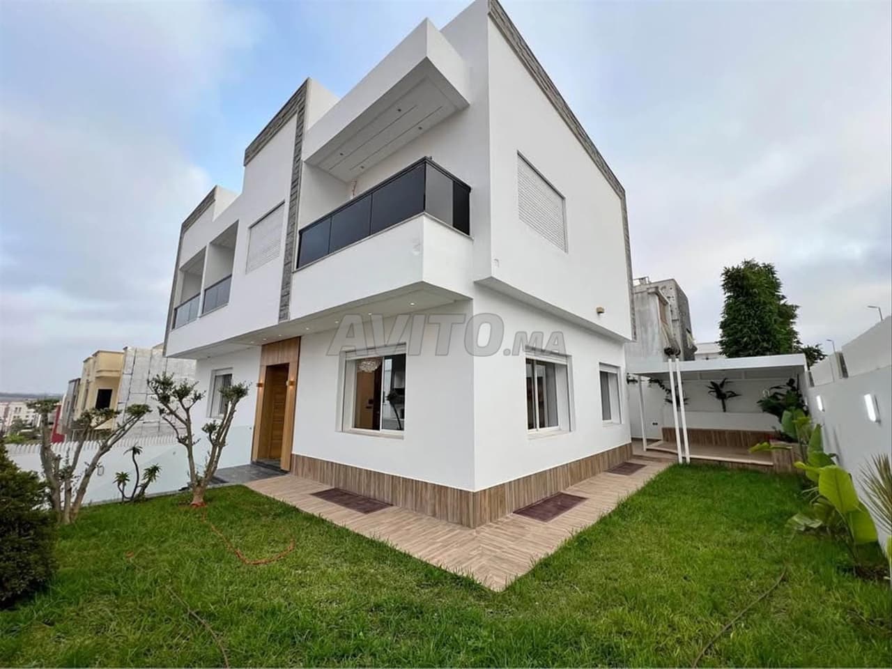 Villa 282m Alliance piscine jardin garage