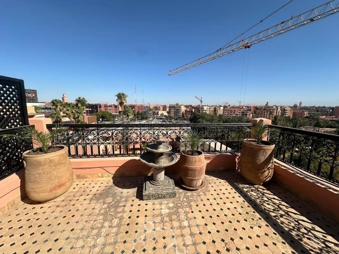 À louer: bel appartement avec terrasse à HARTI