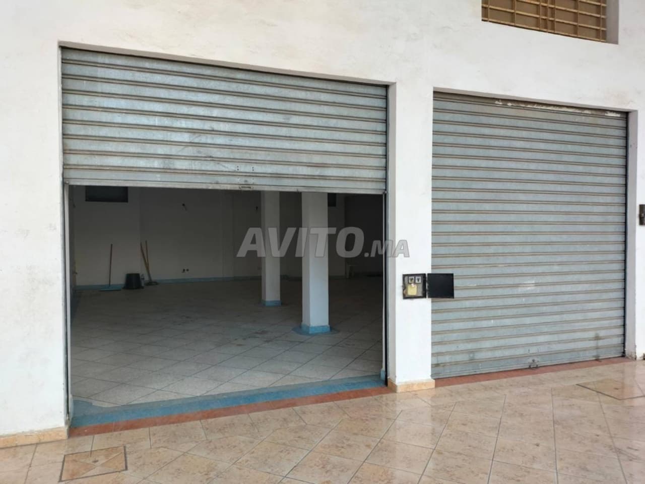 Local commercial à louer avec garage à Bouznika