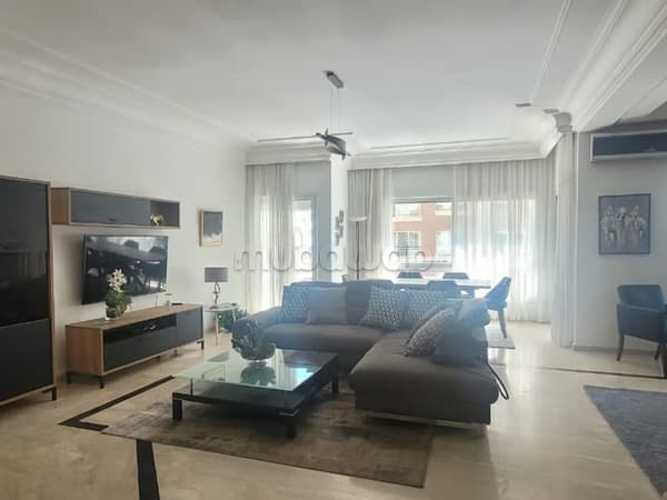 Appartement te huur in Racine. Oppervlakte van 210 m². Gemeubileerd