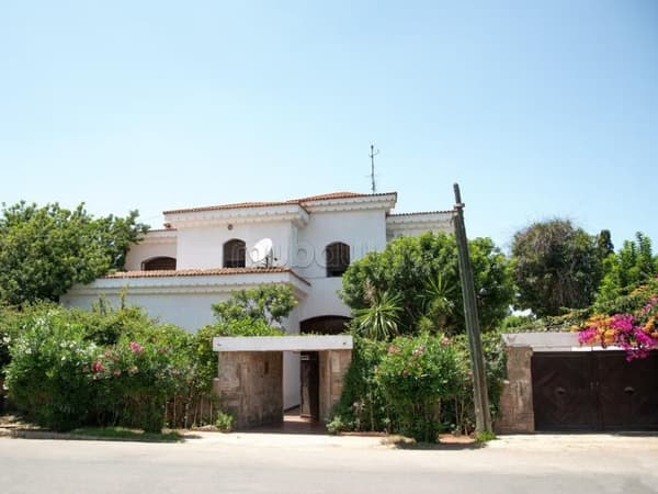 A vendre villa de 1375 m² au quartier californie