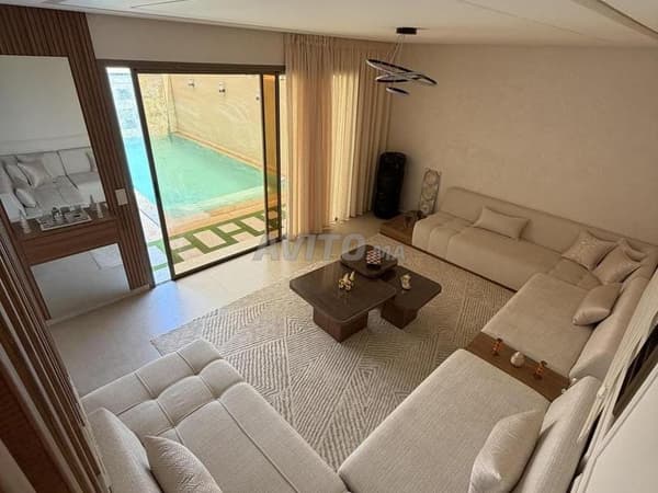 Villa con titolo di proprietà in vendita