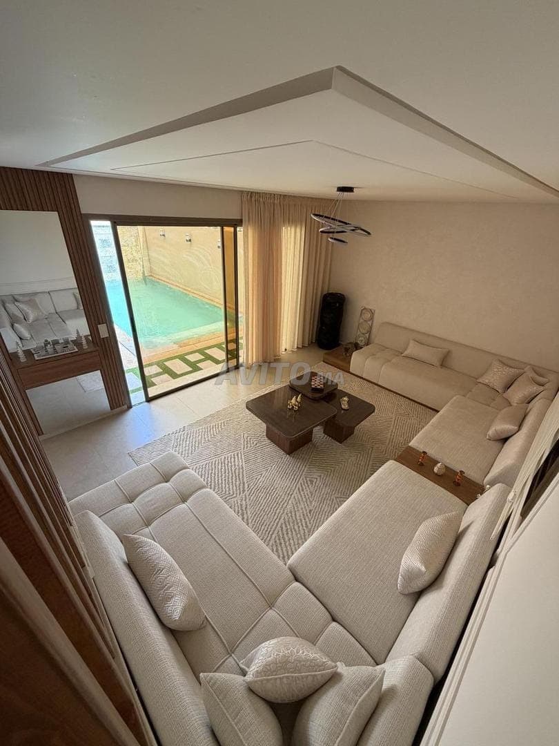 Villa con titolo di proprietà in vendita