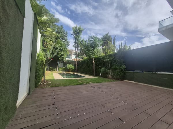 Appartement van 381 m² te koop in Bouskoura Ville Verte