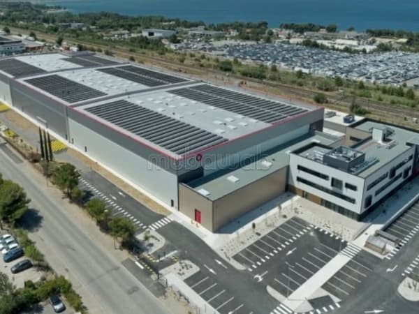Vente de terrain à Zone industrielle. Superficie 60000 m²