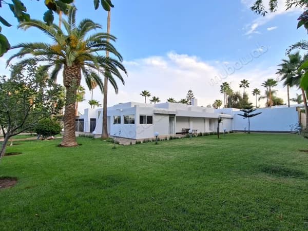 Location villa de luxe à Quartier Souissi