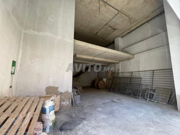 Piccolo locale commerciale in affitto – Wilaya