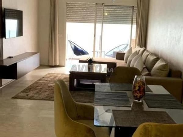 Lumineux appartement studio meublé