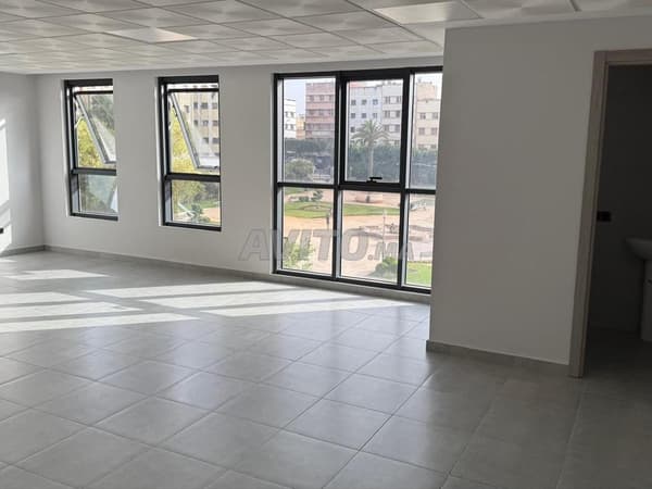 Bureau neuf 57m² – Rama Business Center Bd C.Douka