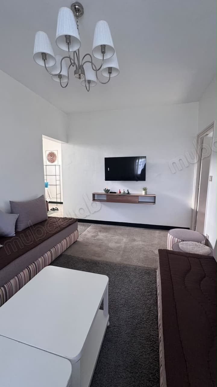 Appartement te huur in L'Ocean. 3 grote kamers. Gemeubileerd