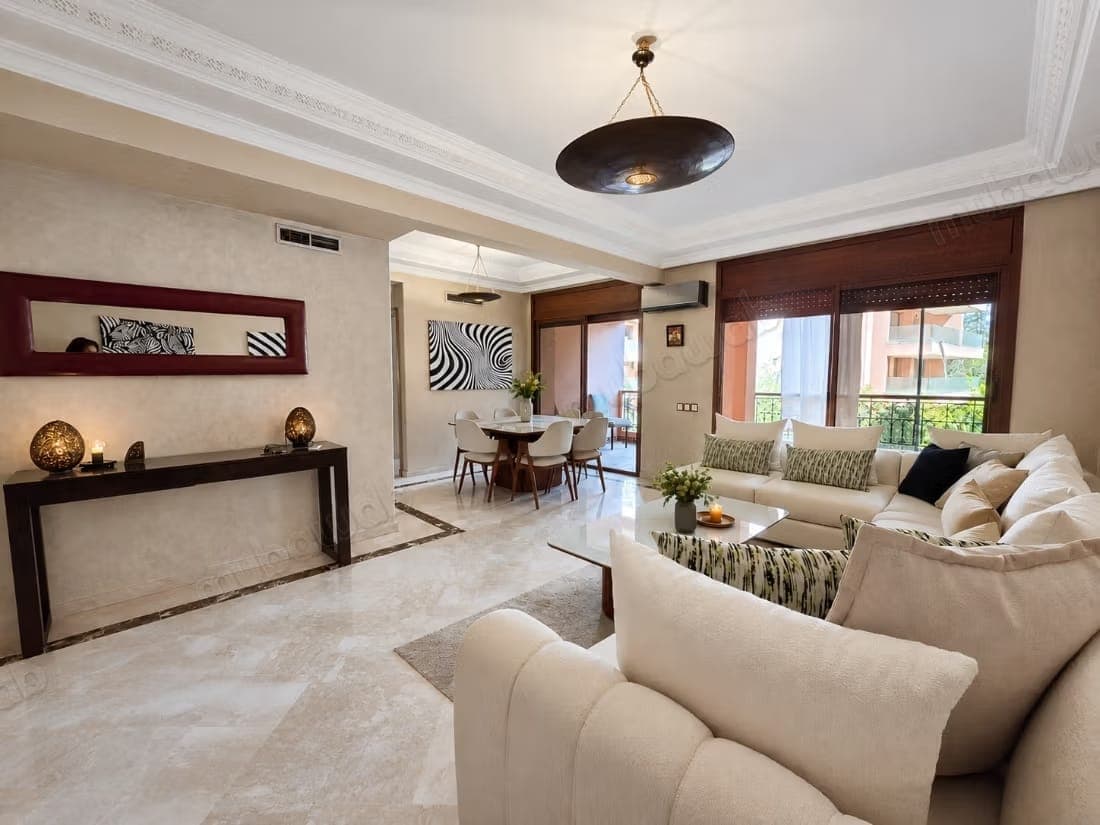 Hivernage bel appartement meublé à louer