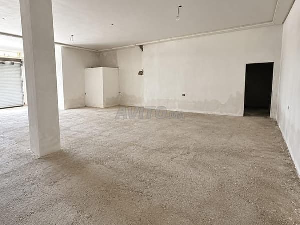Local commercial de 172 m² à Moujamaa El Hassani