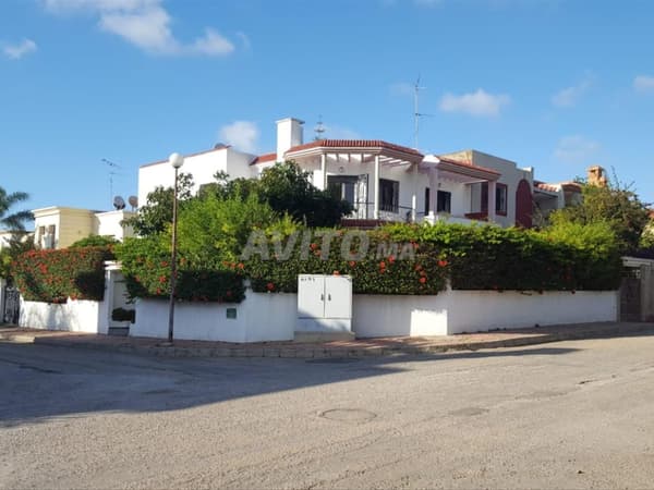 VILLA Hay Riad LOCATION