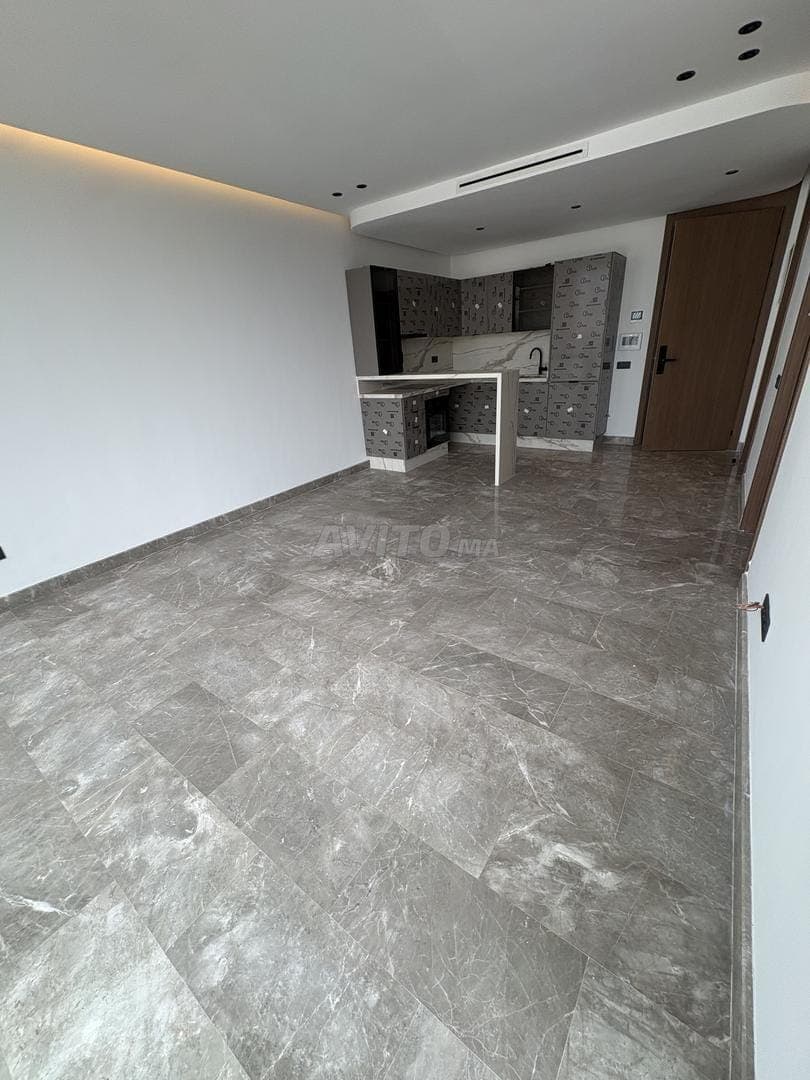 Studio neuf à louer