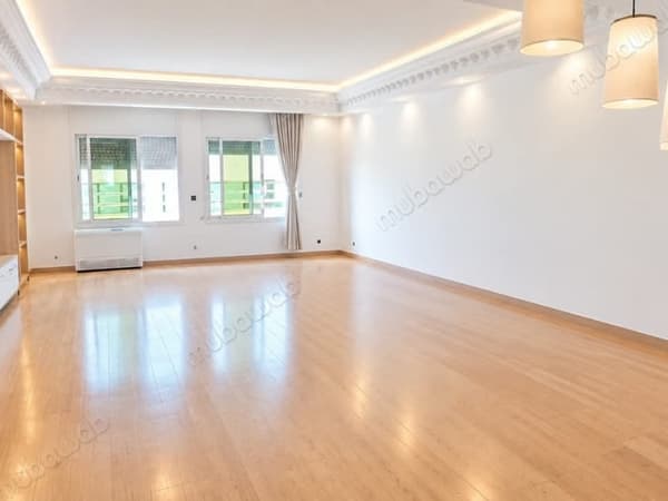 Mooi appartement te koop op Racine van 140m2