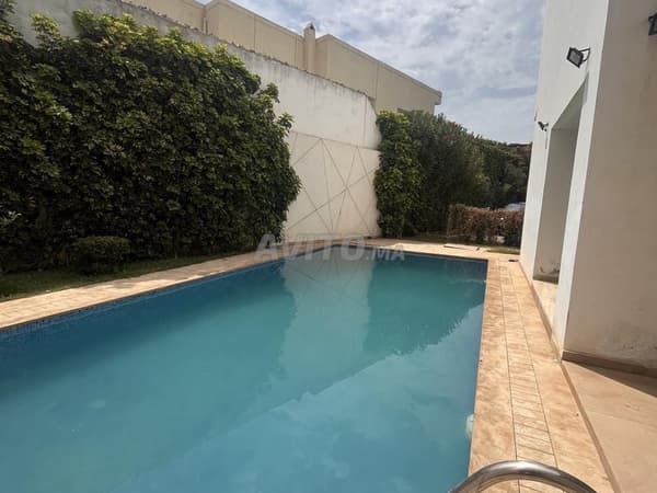 Magnificent Villa for Rent, Office Use