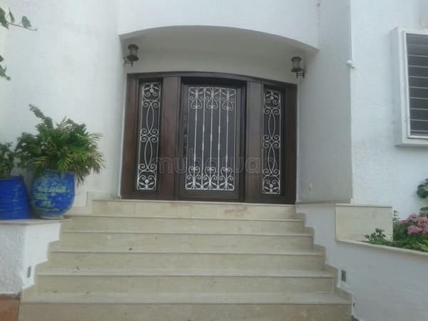 Villa à démolir à souissi les ambassadeurs
