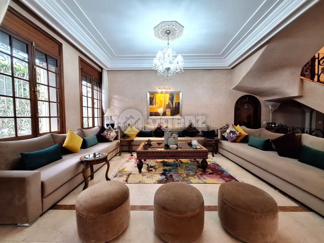 فيلا للبيع 671 م²، 5 غرف Ain Diab Extension Casablanca