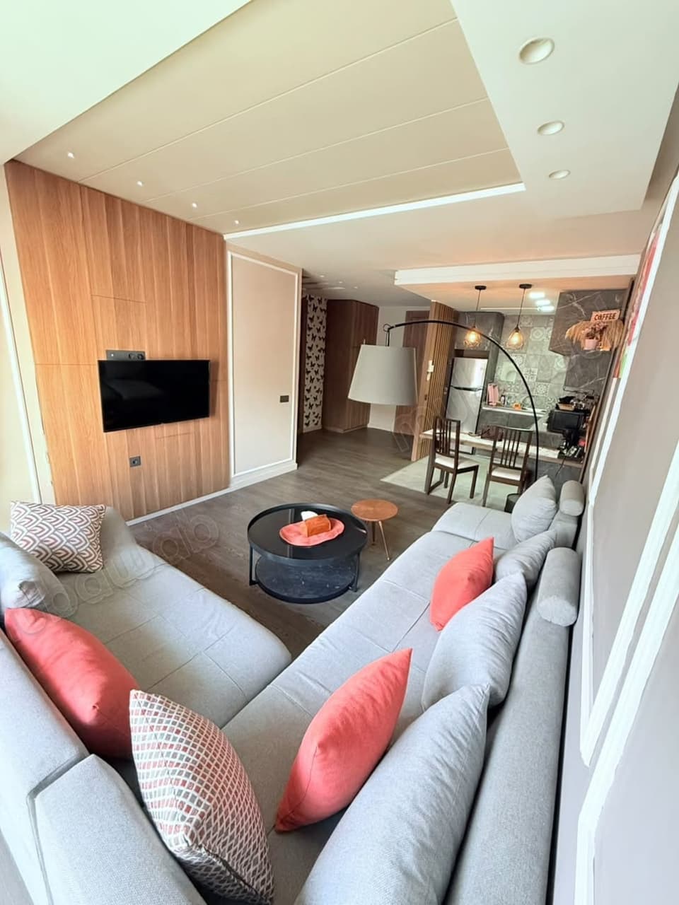 Location d'un appartement à Benjdia. 1 Pièce. Meublé
