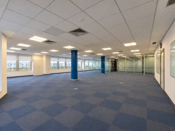 Te huur – Ingericht kantoor van 307 m² in Sidi Maarouf, Casablanca