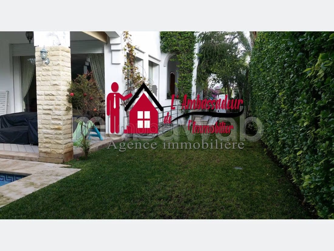 Villa Moderne de 993 m2 avec Vue Mer à ANFA