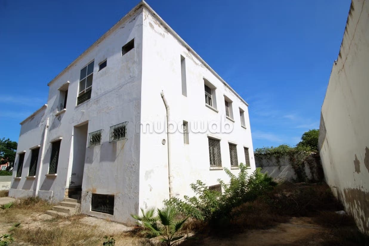 Palais Royal sector, beautiful 1,000 m² house for sale