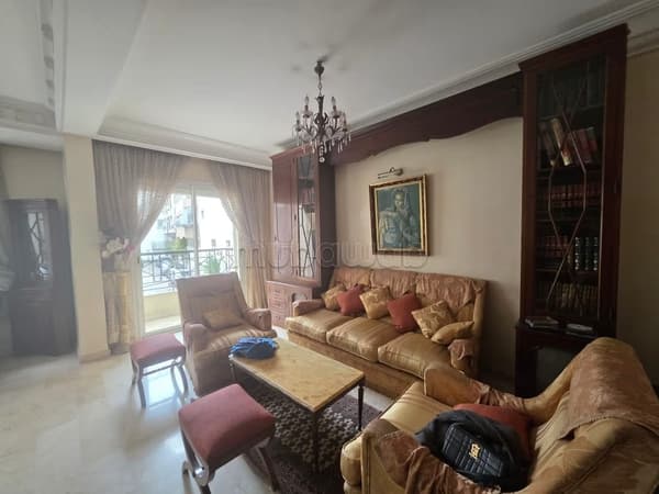 Appartement avec terrasse bien placé à Racine