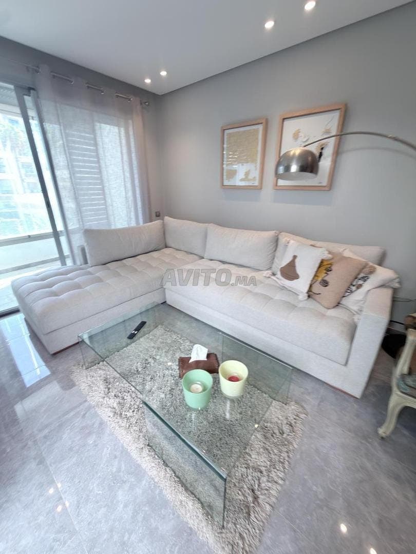 Furnished apartment with terrace near CFC