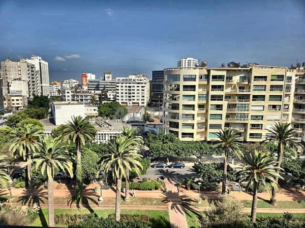 Appartement te koop 255 m² met uitzicht op park op de 6e verdieping