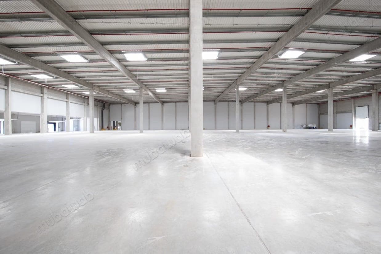 Huur – industriële ruimte van 1 300 m²