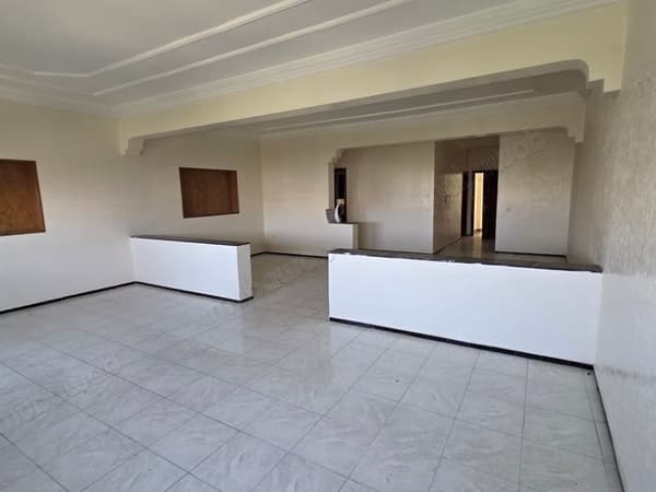 Apartment for rent in Hamria, Meknès near Fran Agadir of 186 square metres