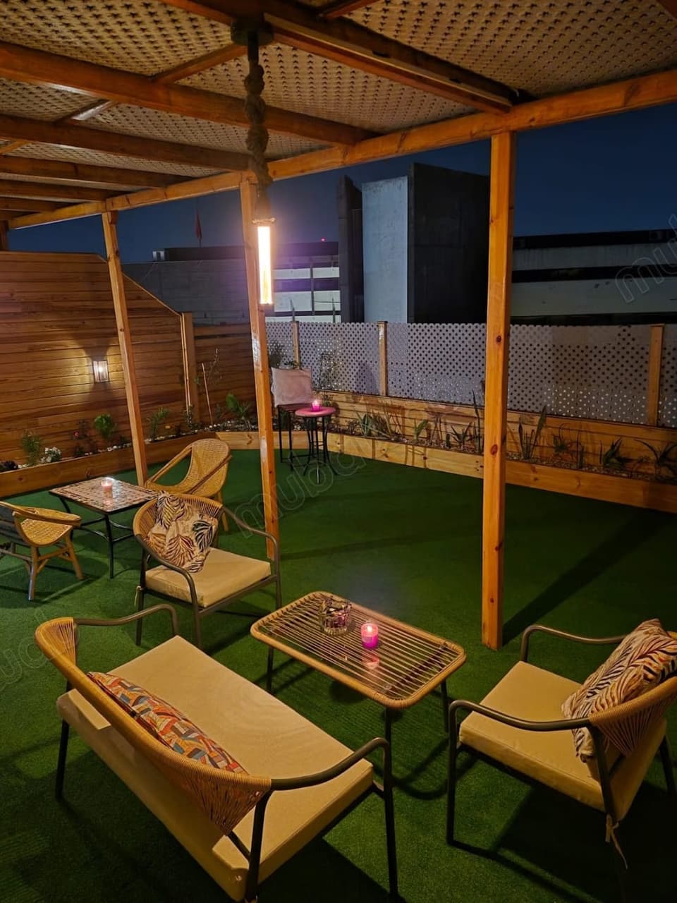 Appartement standing meublé avec grande terrasse