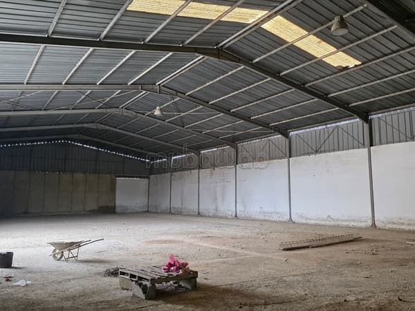 Entrepôt à louer ou à vendre dans la zone industrielle de Meknès, d'une surface de 3450…
