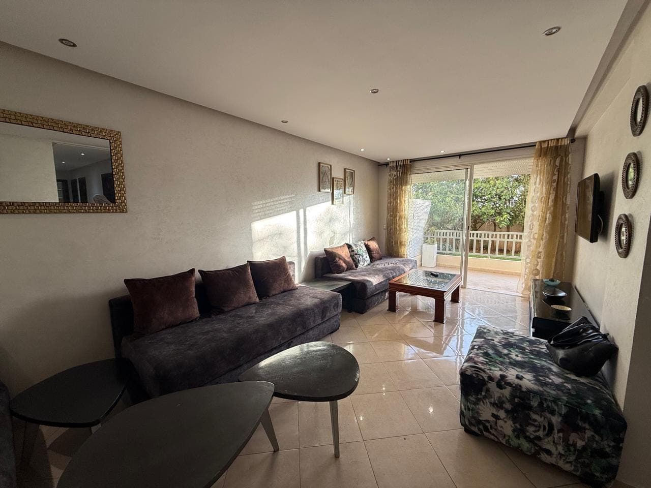 Dar Bouazza – Superbe appartement VIDE à louer 3CH