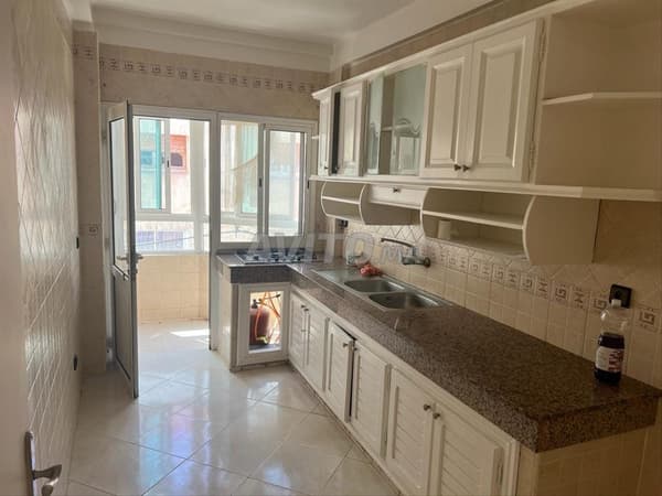 Appartement à louer 79 m² à Rabat
