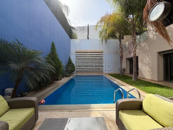Magnifique villa à vendre à Zhour Targa Marrakech. Superficie 430 m² avec piscine et…