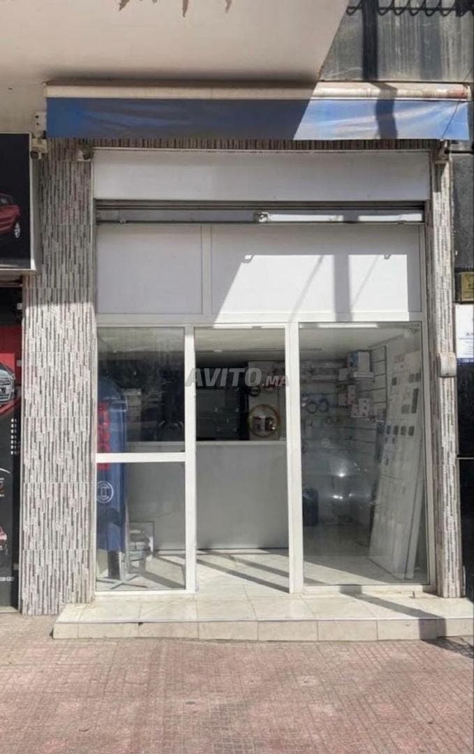 Local commercial à vendre à Anassi