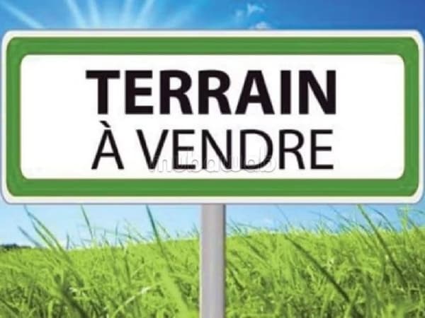 Terrain de 1075 m2 à Ain Diab
