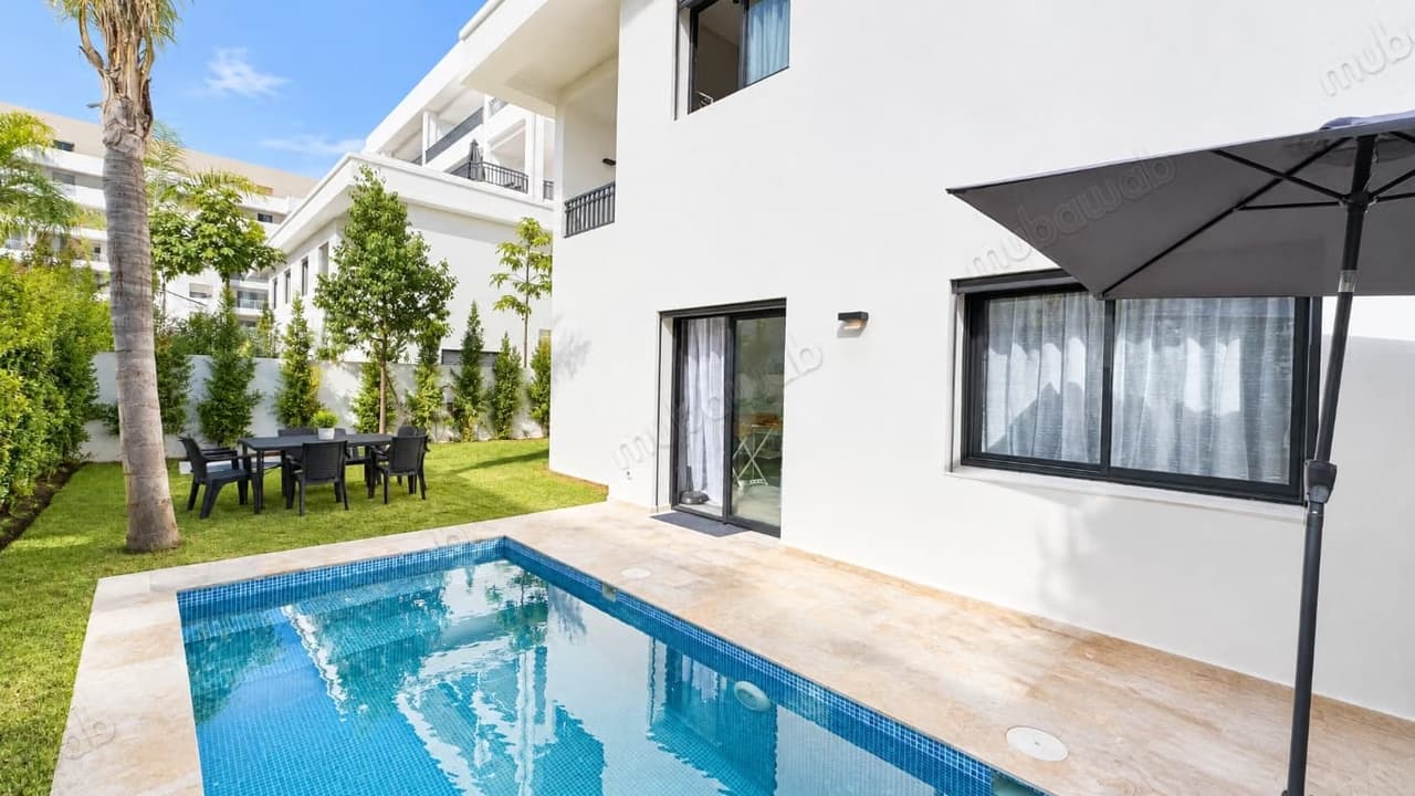 Neues Duplex mit Pool in der Nähe von Ville Verte