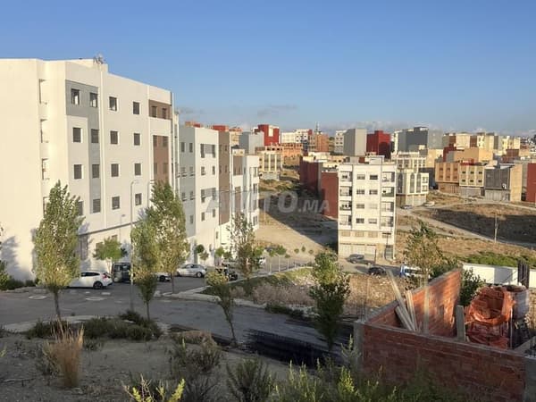 Terrain à vendre 157 m², garage et trois étages possibles