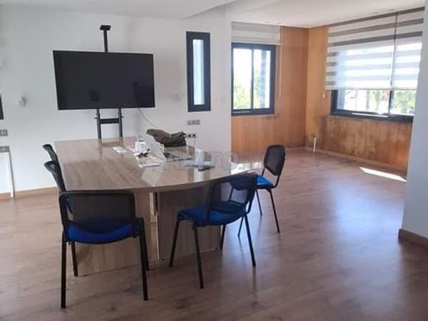 Villa en location usage bureaux à hay riad rabat