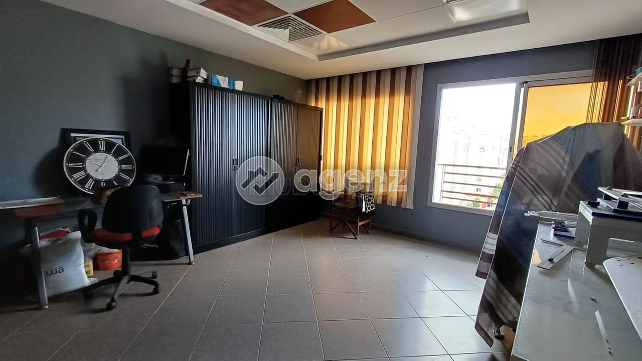 Bureau à vendre 30 m² Autre Dar Bouazza