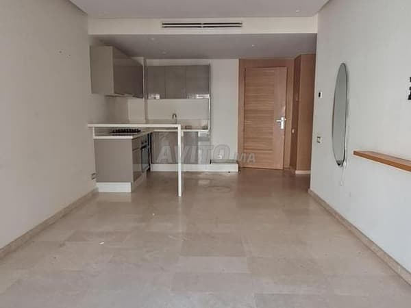 Studio Vide à Louer Les Princesses Maarif