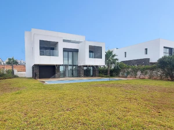 Location villa Neuve et Moderne 5 chambres 1130m2 Ain Diab, Casablanca