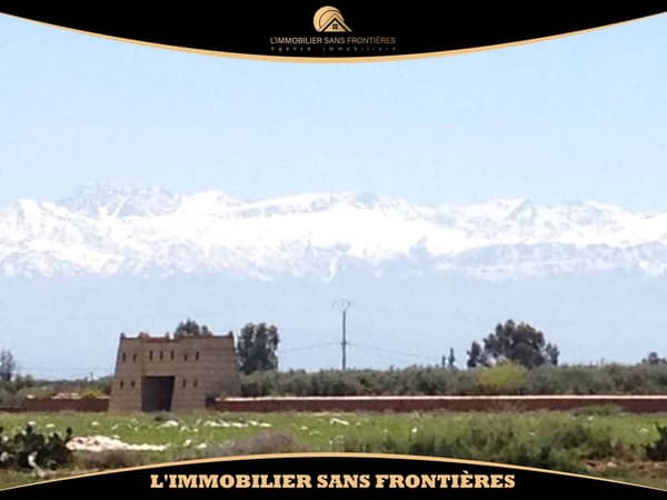Landwirtschaftlicher Hof zu verkaufen – 3 Hektar 5700m² – Route de Fes Km 25, Marrakech
